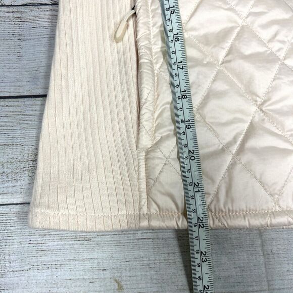 L.L Bean Cream Sherpa Lined Vest Quilted Size XSP - Picture 9 of 9